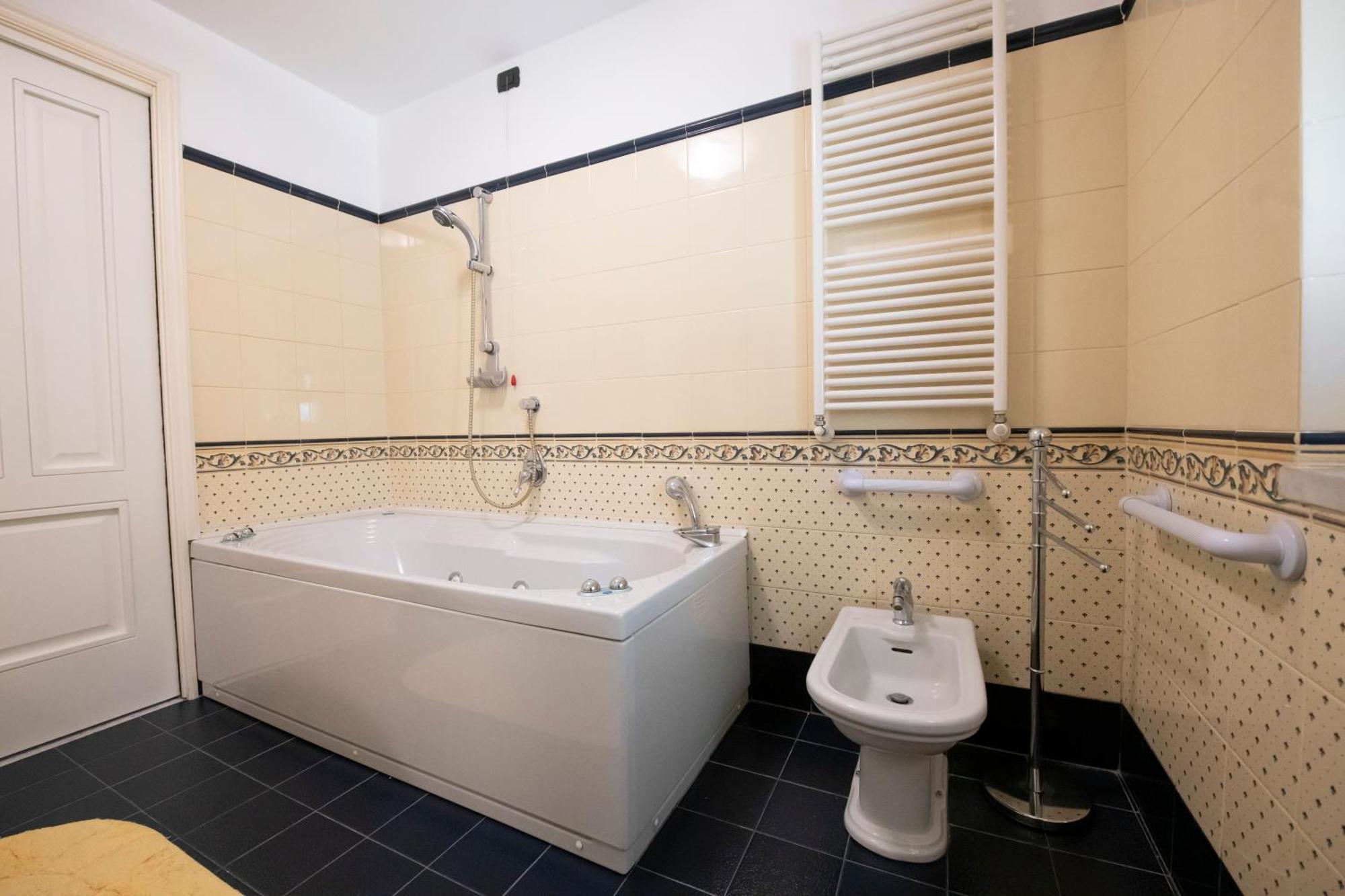 236 - Casa Corso Colombo - Centro Storico, Mare E Spiaggia A 200M - Parcheggio Gratis Incluso Sestri Levante Zewnętrze zdjęcie